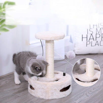 Interaktiver Kratzbaum mit Spielzeug für Katzen