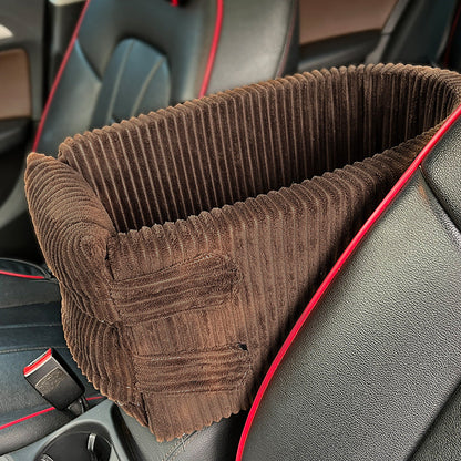 Plüschiger Cord-Sitz für Hunde im Auto